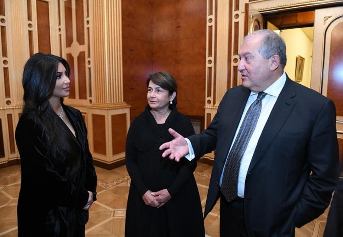 Сестры Кардашьян на встрече президентом Армении. Фото: Armenpress