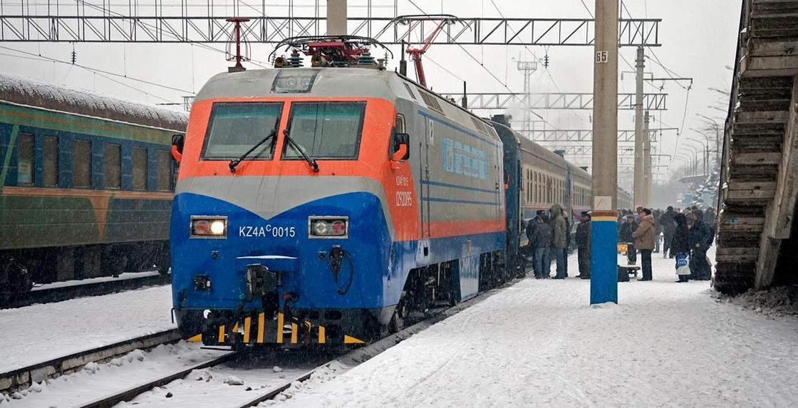 Дополнительные поезда вводят к Новому году в Казахстане