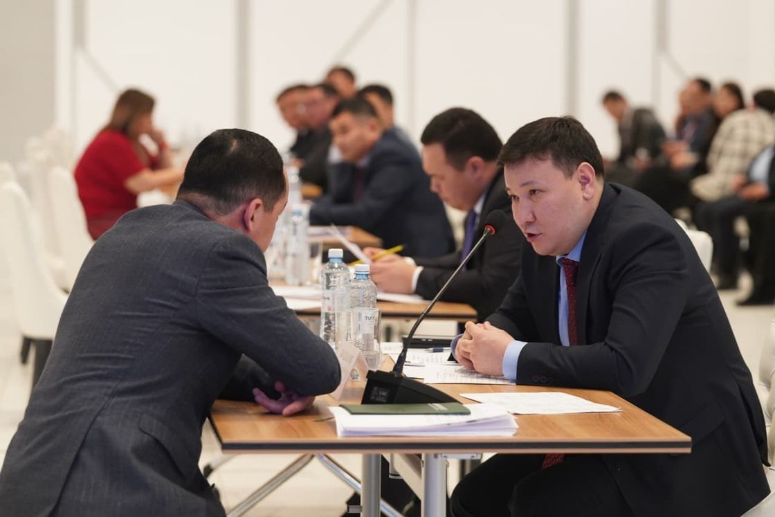 Түркістандағы жеке қабылдауда 100-ге жуық тұрғын облыс әкіміне мәселелерін тікелей жеткізуде