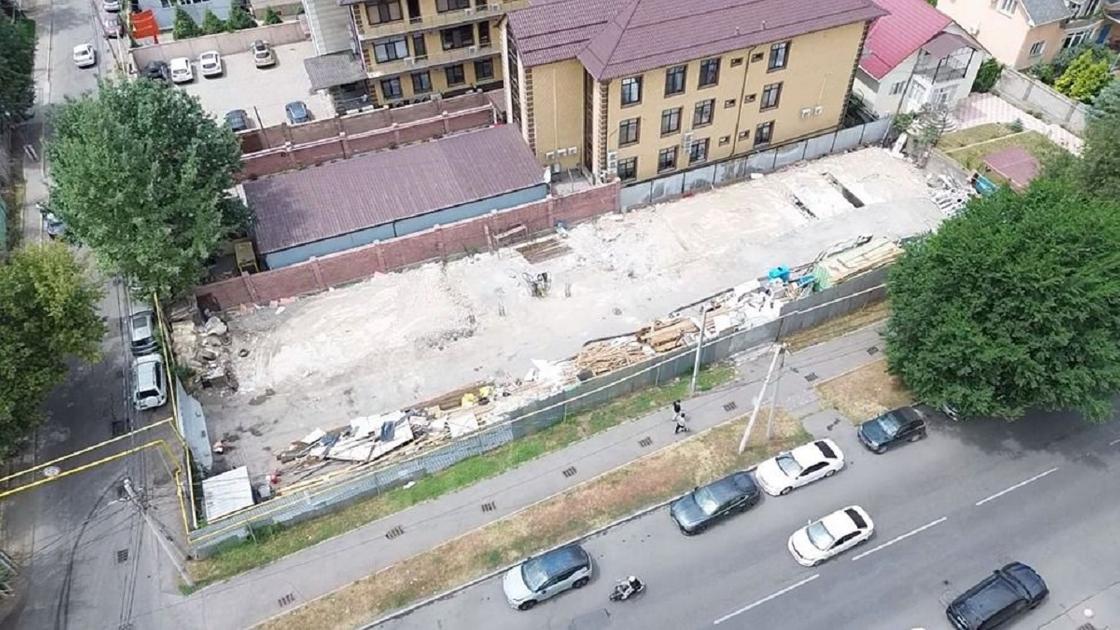 Место, где располагалась автомойка