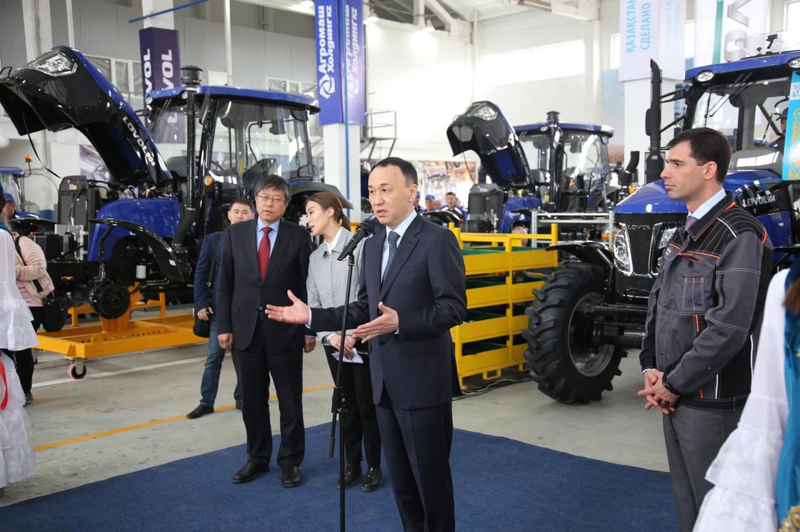 Промышленность 4.0. Производственную площадку по выпуску тракторов LOVOL официально открыли в Костанае