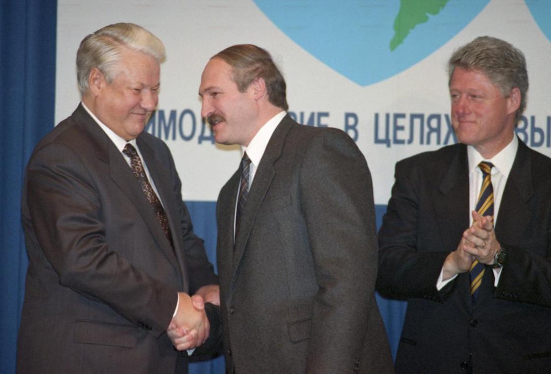 Лукашенко рассказал, как они с Ельциным смеялись над Клинтоном в его присутствии