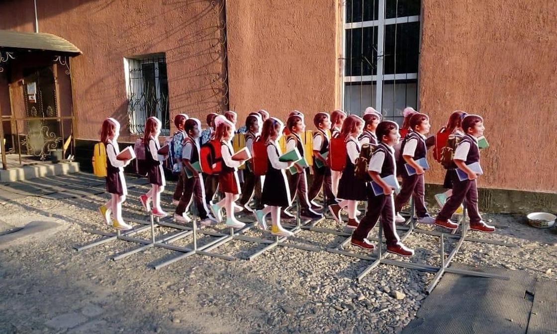 Сбор средств со школьников на установку детских фигур прокомментировали в лицее №20 в Талдыкоргане