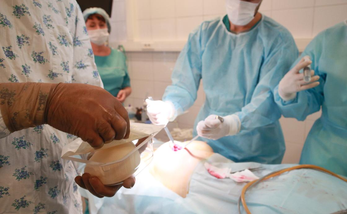 Как делаются операции по увеличению груди в Казахстане (фото 18+)