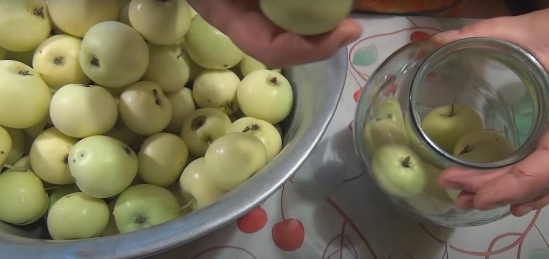 Яблоки разложили по 3 кг