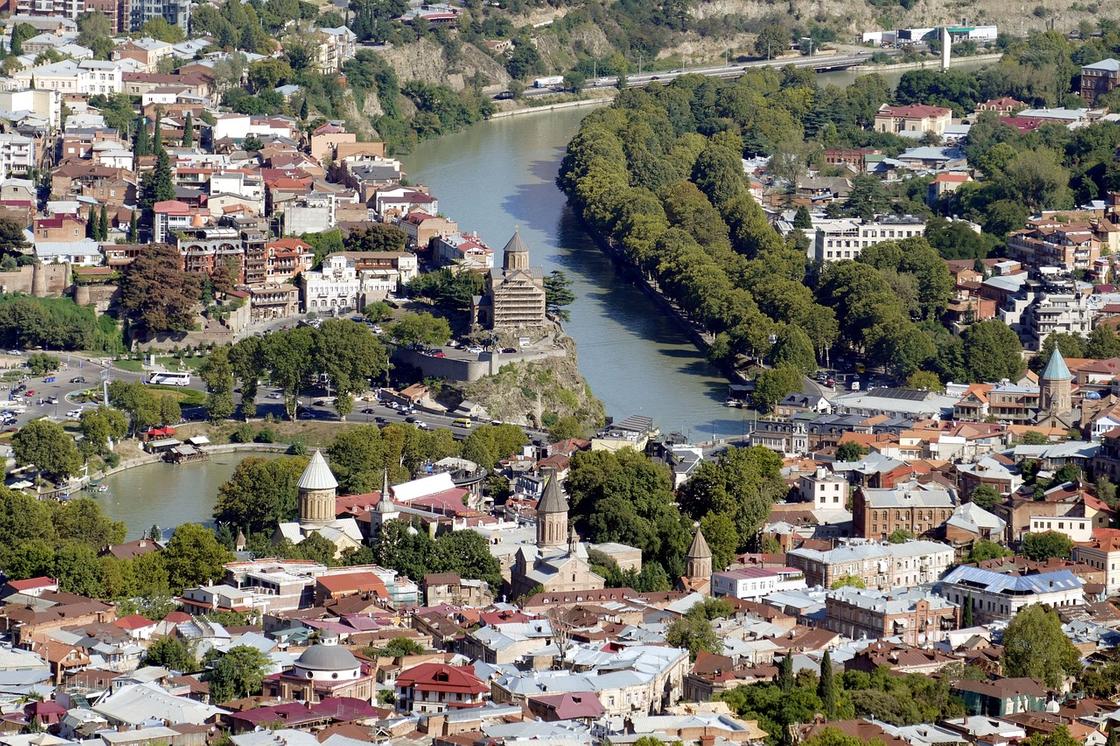 Вид на Старый город Тбилиси