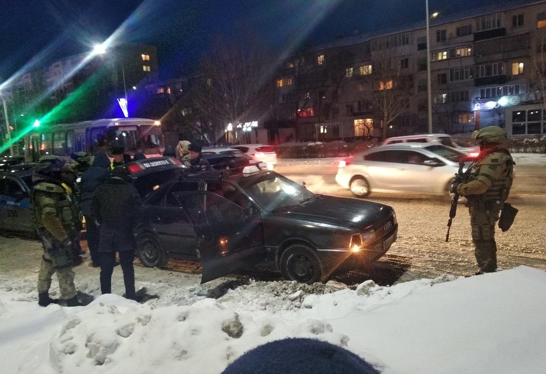 Полицейские объяснили действия СОБРа в центре Уральска
