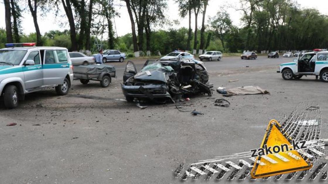 Двое погибли, трое в больнице: жуткое ДТП произошло на Талгарской трассе (видео)