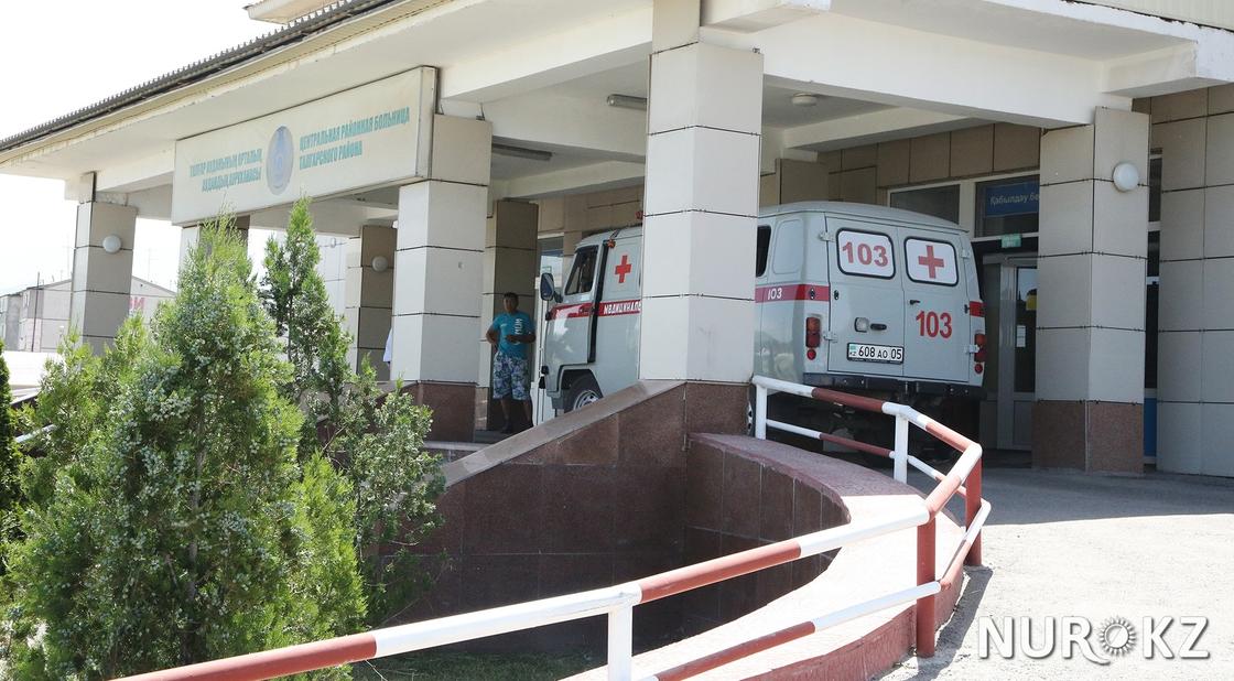 Врачи сообщили о состоянии детей, пострадавших после опрокидывания батута в Караганде