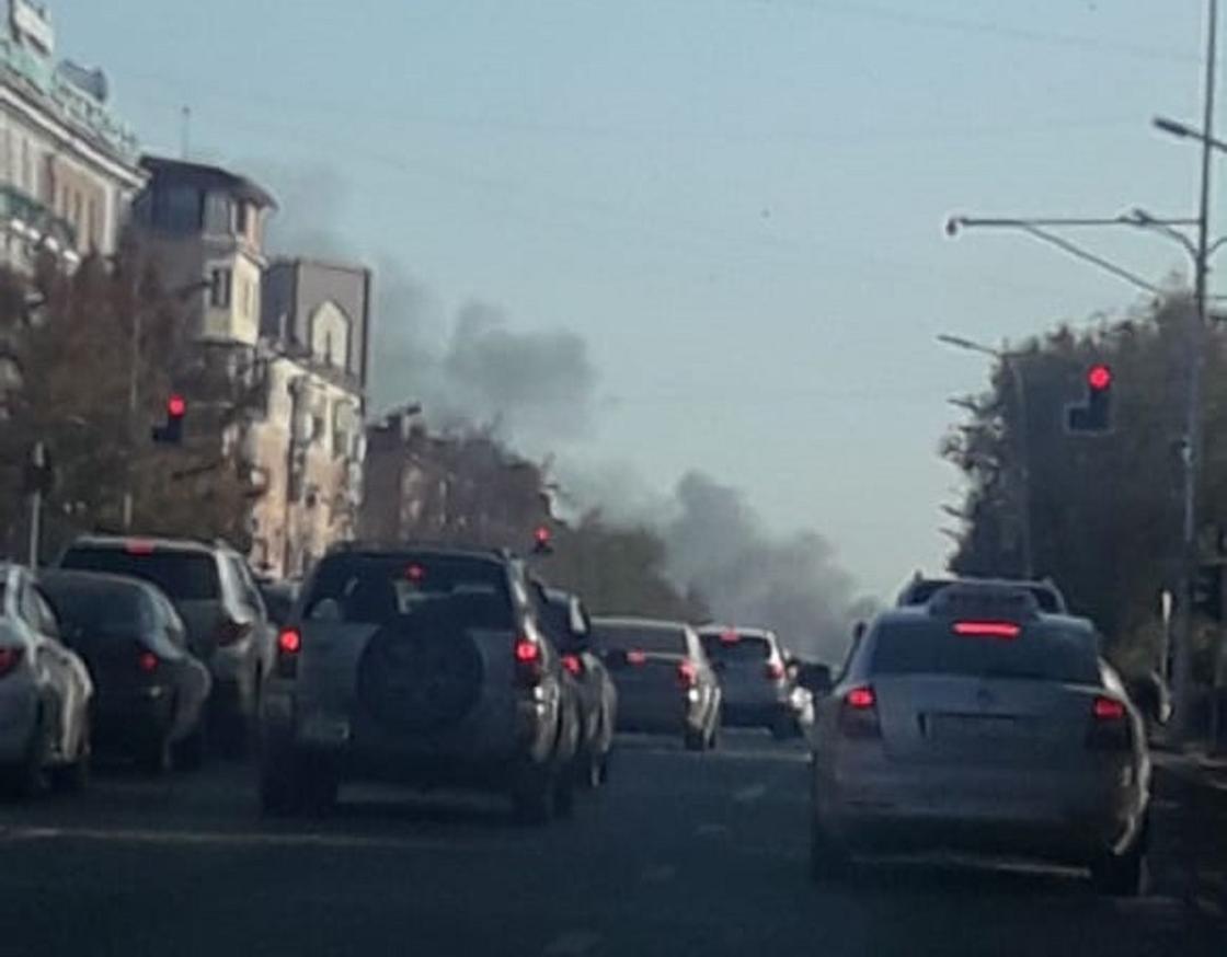 Пожар в автосервисе в Караганде