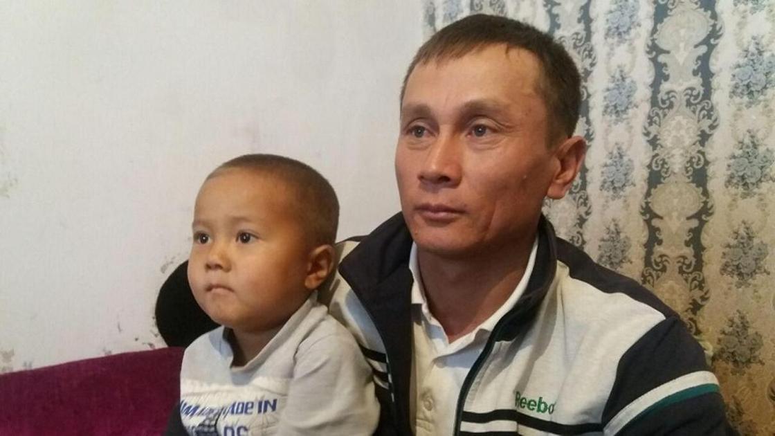 "Мое настоящее имя уже забыли": как живет двойник Путина из Кыргызстана
