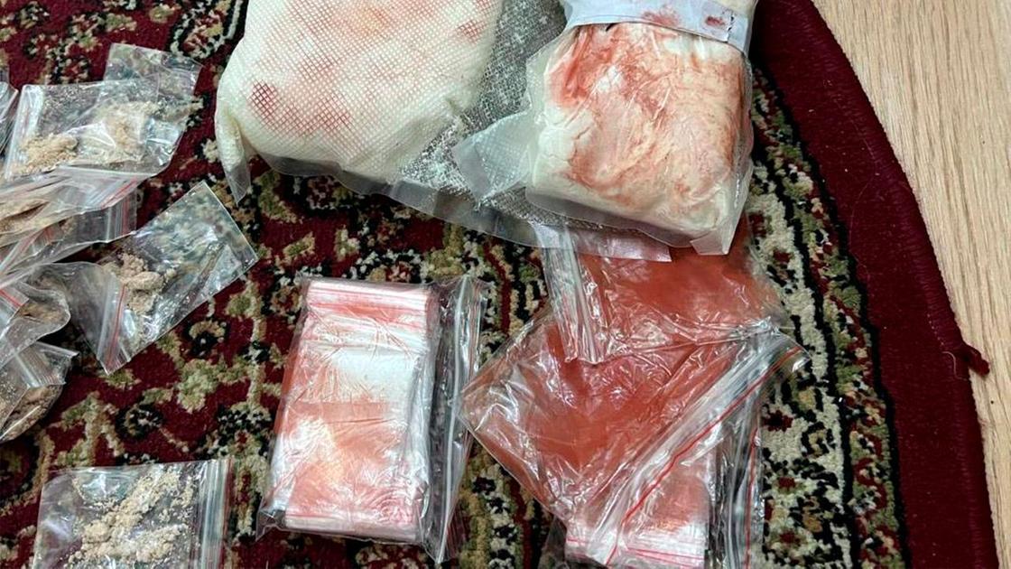 Наркотики, изъятые во время спецоперации в Нур-Султане