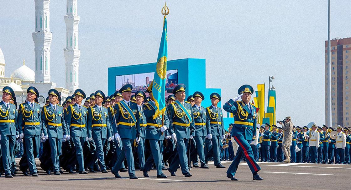 Военный парад Военный парад