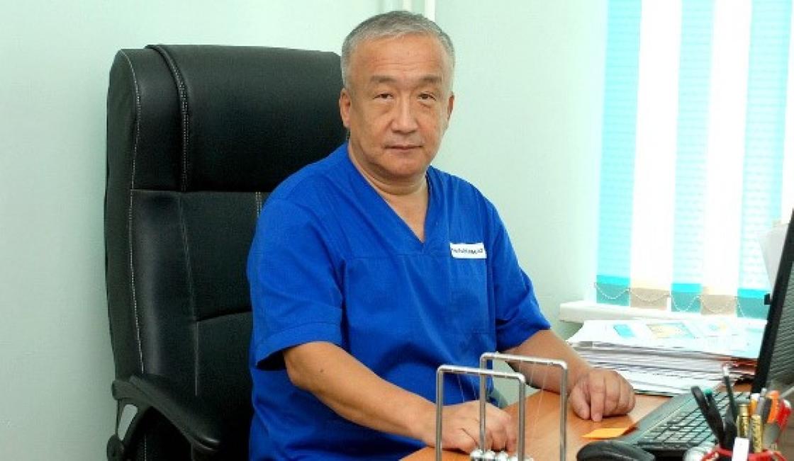 Умер известный казахстанский врач-андролог Адильжан Хамзин