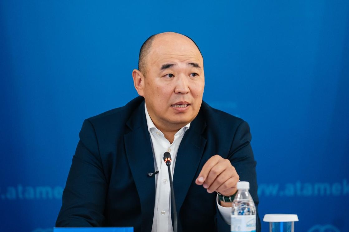 Канат Шарлапаев