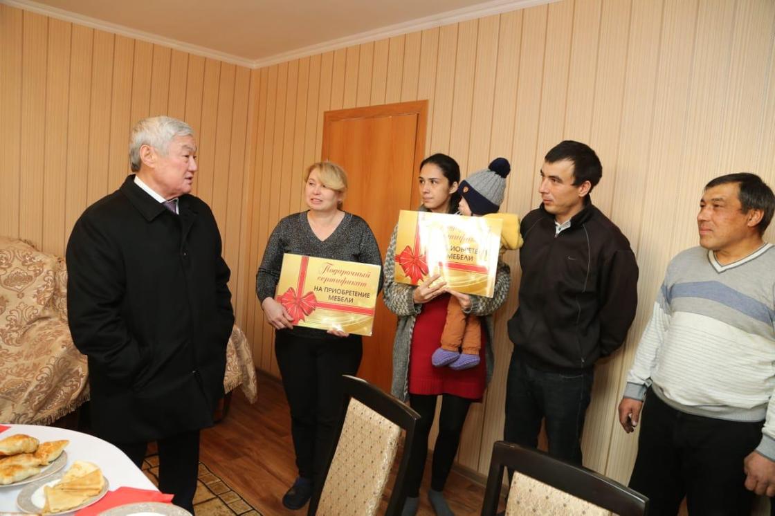 Сапарбаев осмотрел в Северо-Казахстанской области дома для переселенцев