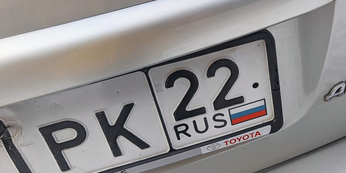 Автомобиль с российским номером