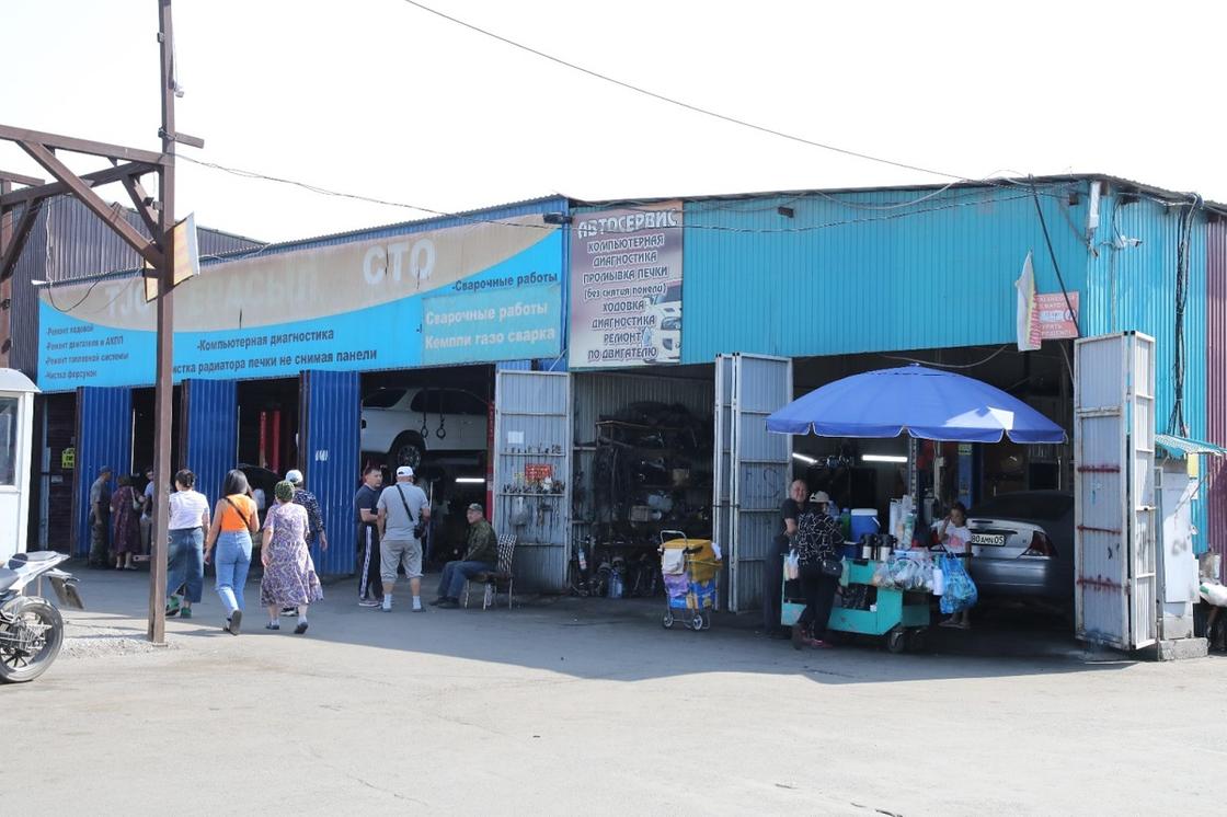 Авторынок "Жібек Жолы"