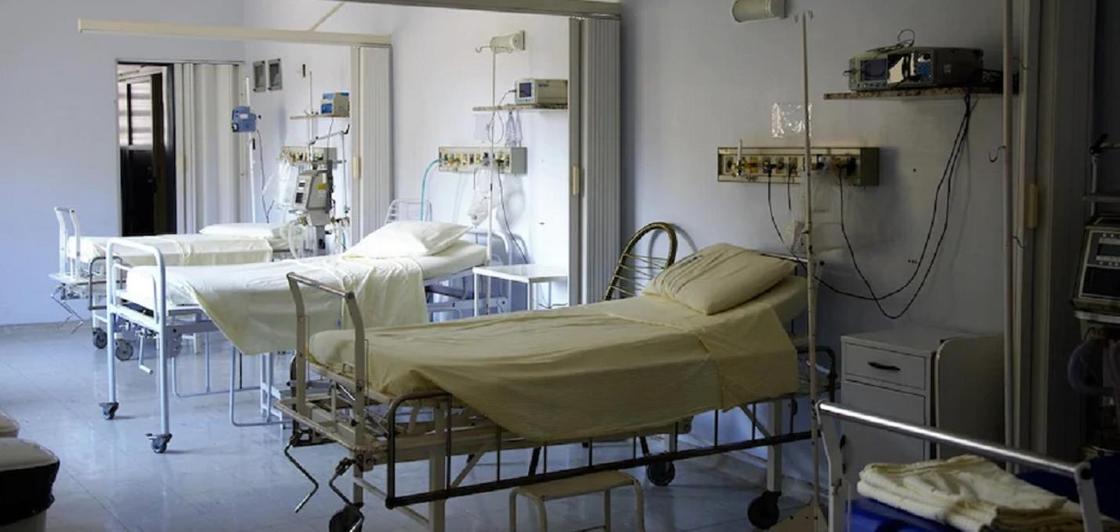 Начальник больницы скончался от коронавируса в Ухане