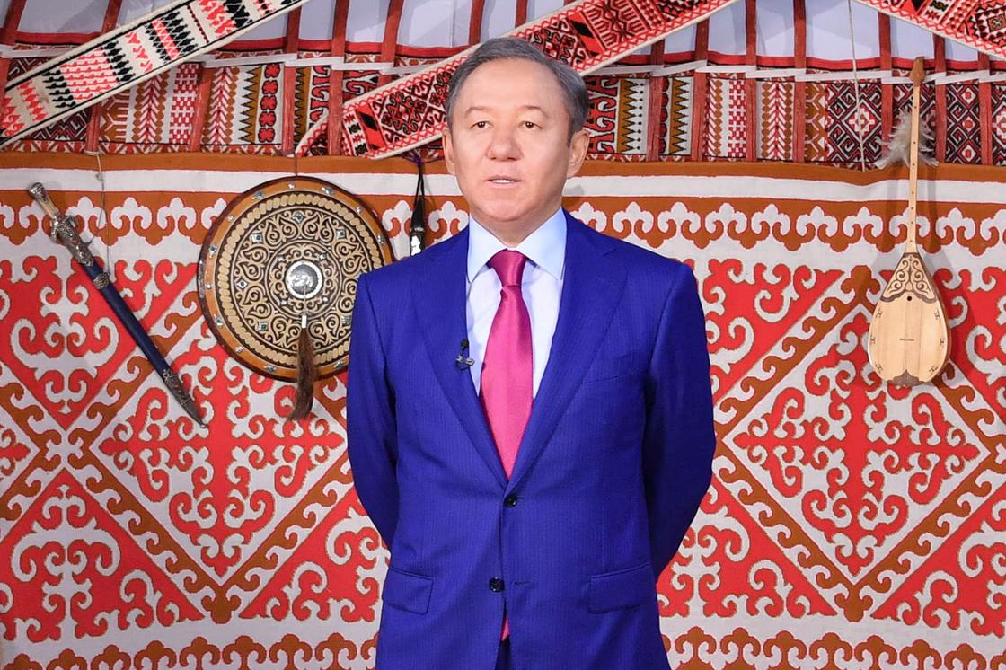 Нигматулин передал эстафету "Абай-175" спикеру узбекского парламента Исмоилову