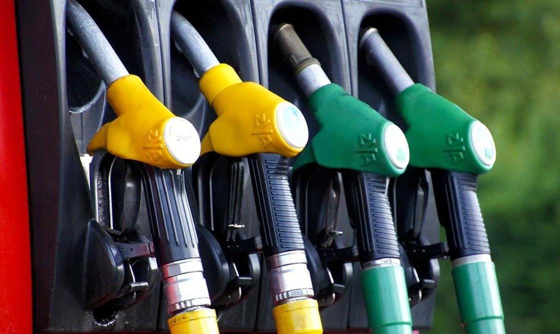 Кривошеев о ценах на бензин: Сейчас можно говорить о 200-210 тенге за литр