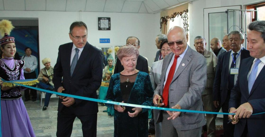 Выездная выставка «Н.Назарбаев: эпоха, личность, общество» открылась в Таразе