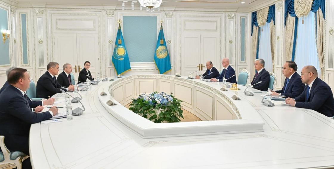 Касым-Жомарт Токаев провел переговоры с главой Башкортостана
