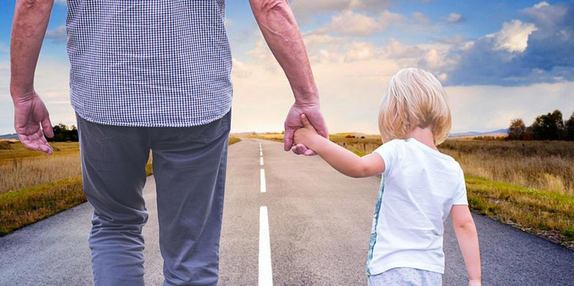 Педофил пытался изнасиловать 6-летнюю девочку в Алматинской области Педофил пытался изнасиловать 6-летнюю девочку в Алматинской области