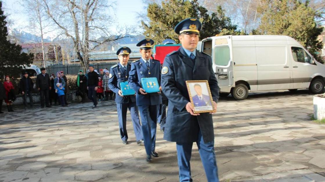 Генерал-майор Муслим Алтынбаев: терять военнослужащих в мирное время – особая боль