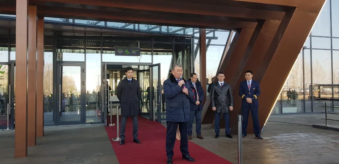 Аким ЗКО и вице-министр МИИР РК открывают новый терминал аэропорта