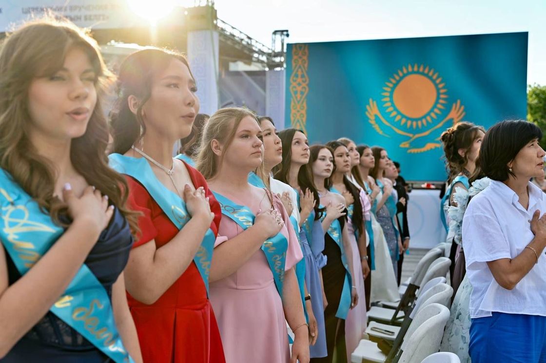 Вручение знака "Алтын белгі" в СКО