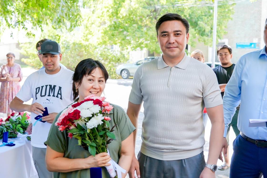 Габит Сыздыкбеков вручил ключи