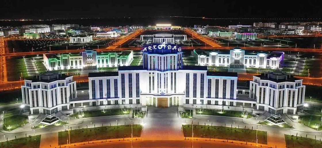 Названный в честь президента Туркменистана город