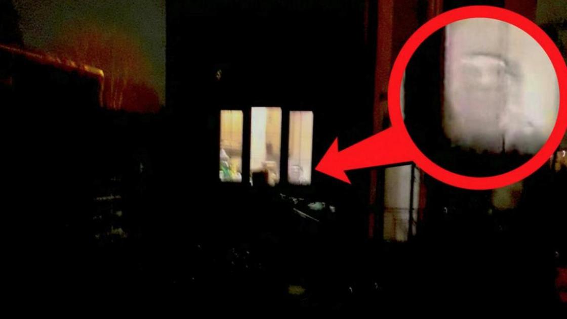 ФОТОРЕП 10 мистических явлений, которые попали на камеру и потрясли даже скептиков (фото) ФОТОРЕП 10 мистических явлений, которые попали на камеру и потрясли даже скептиков (фото)
