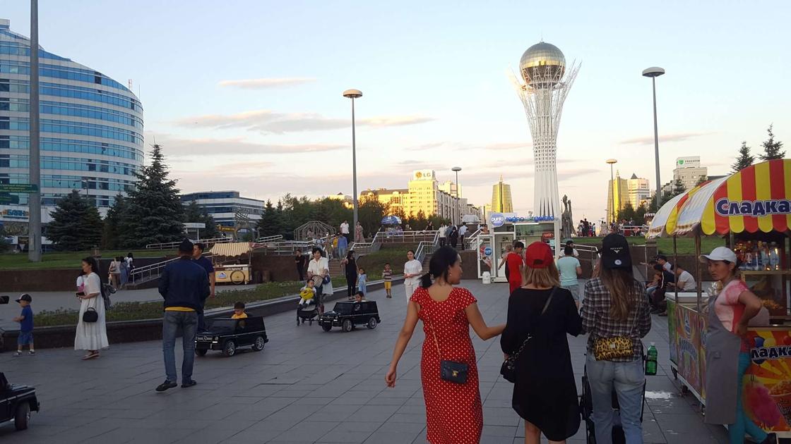 "Где люди?": как в день рождения Нур-Султана в столице "ничего не происходило" (фото)