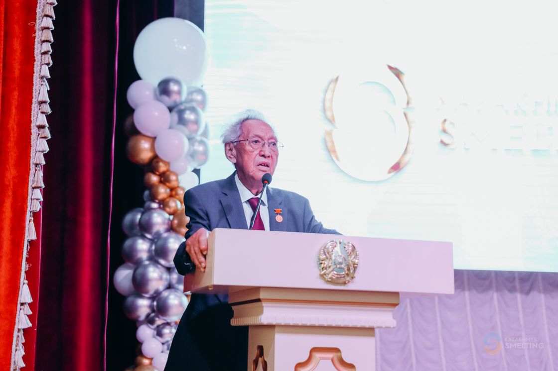 Сұлтанбек Қожахметов