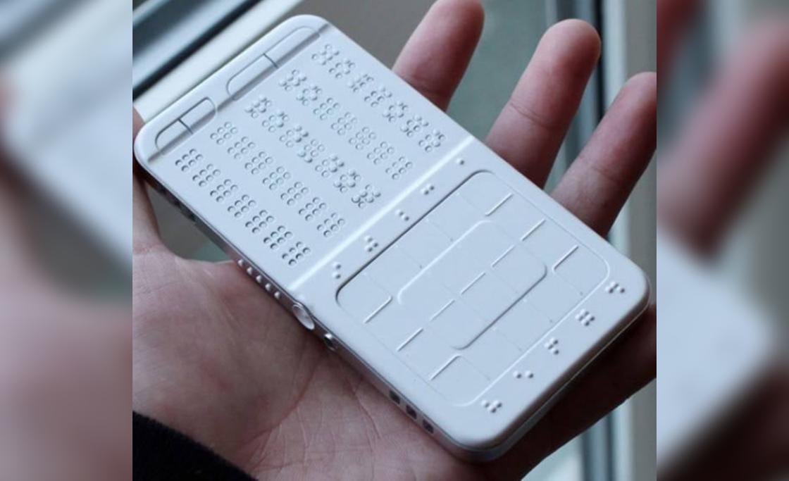 Создан первый в мире смартфон для слепых