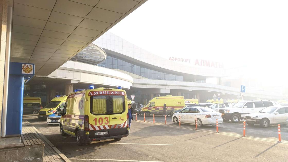 Крушение самолета в Алматы: в какие больницы доставляют пострадавших