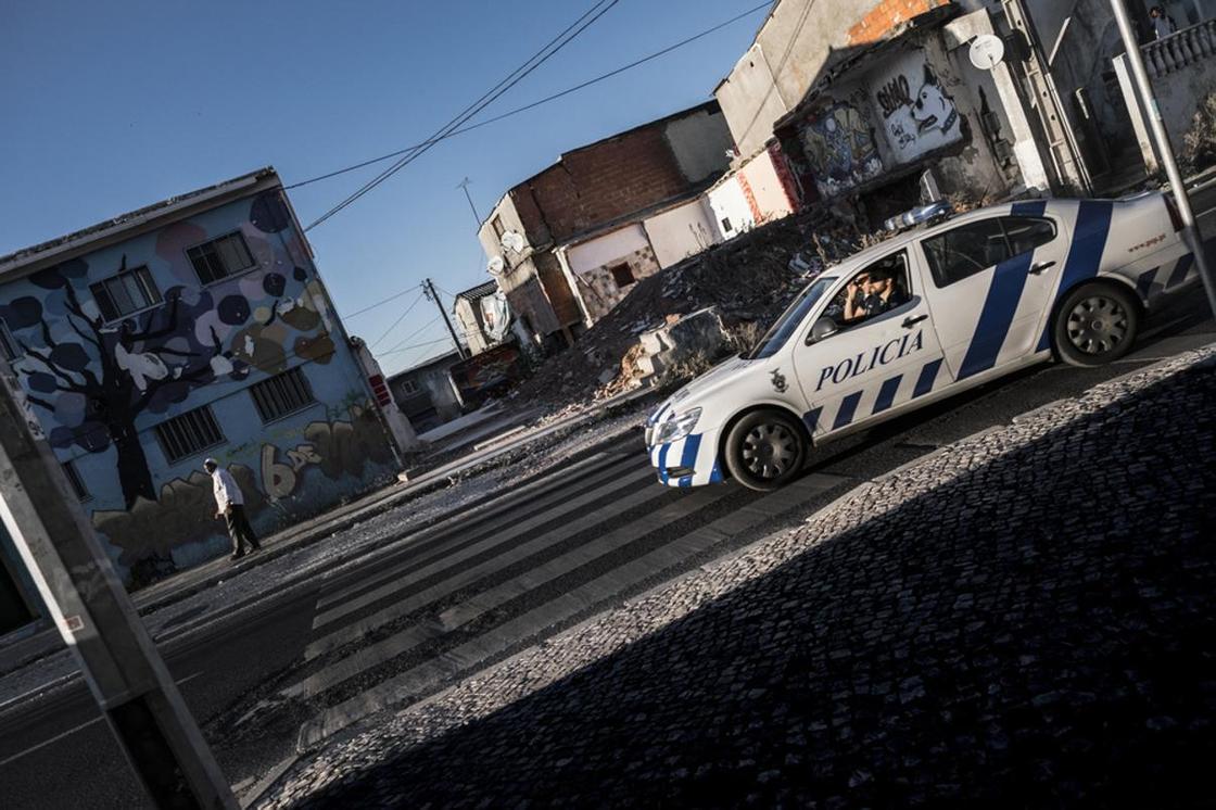 15 фото самого опасного района Португалии, который скоро сотрут с лица земли