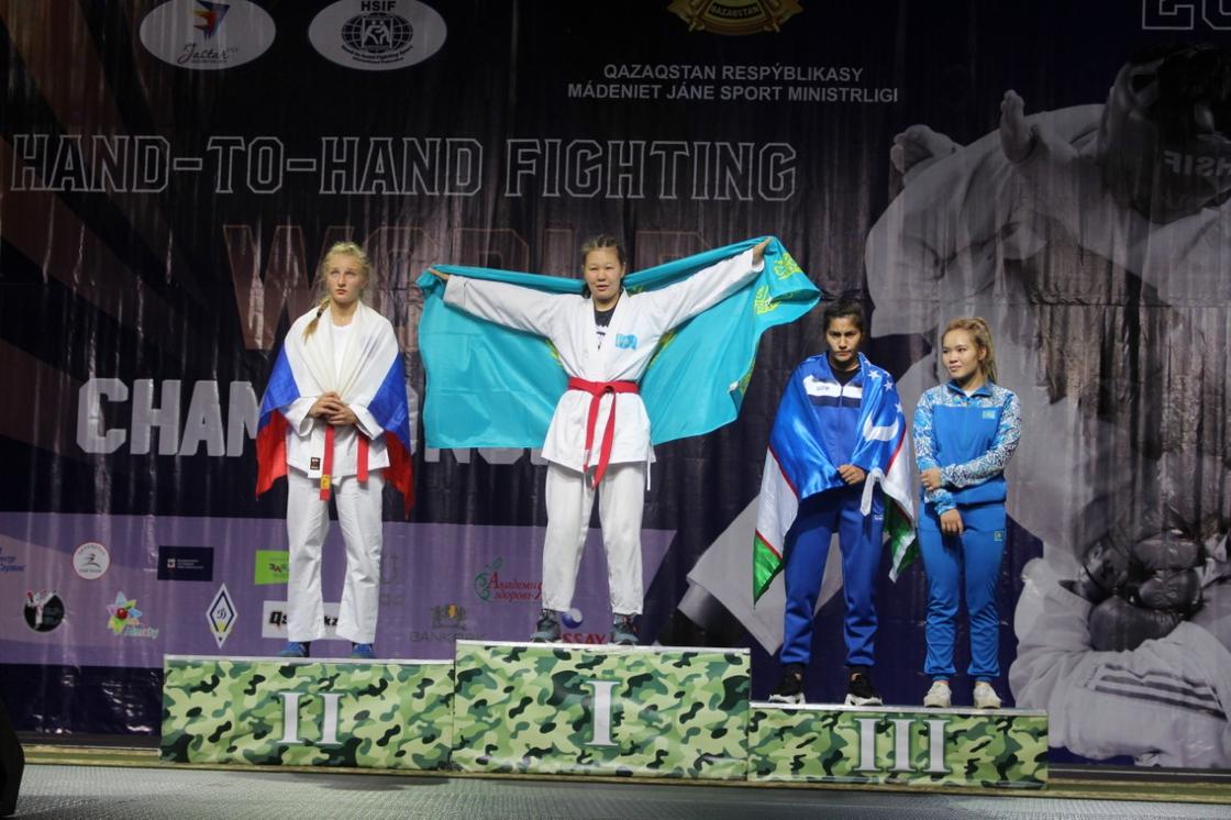Впервые в Казахстане прошел Чемпионат мира по рукопашному бою среди юниоров
