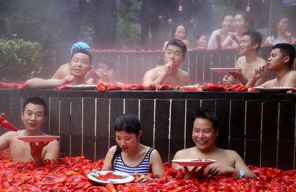 20-летняя китаянка победила в конкурсе по поеданию жгучего перца