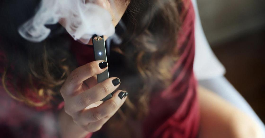 Казахстан вводит акциз на вейпы и нагреваемый табак: как это отразится на кошельках