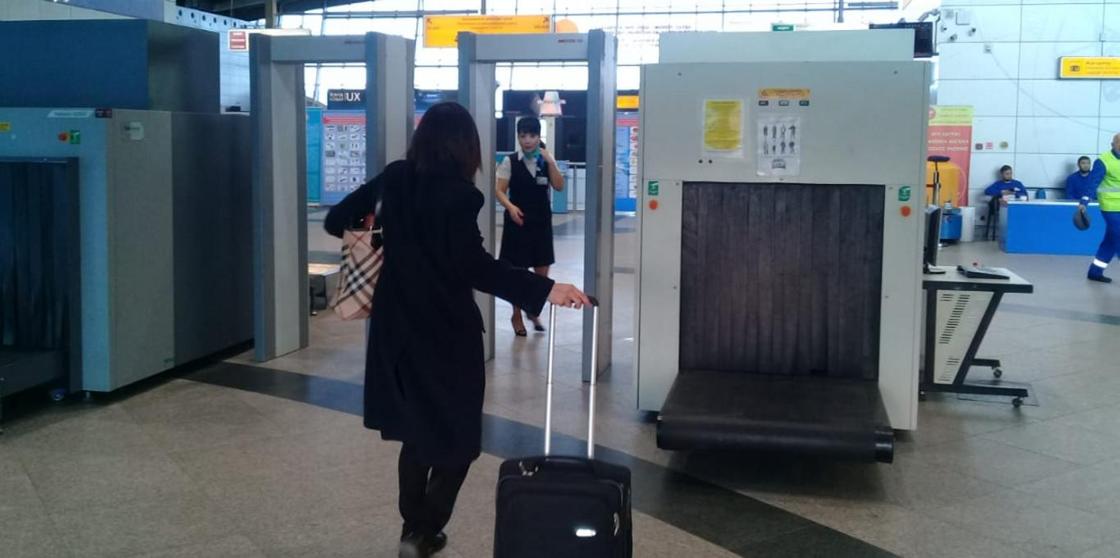 Досмотр пассажиров усилили в аэропорту Нур-Султана