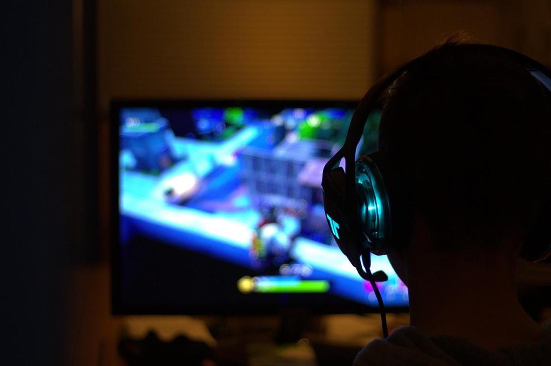 Китай вводит виртуальный комендантский час для подростков-геймеров