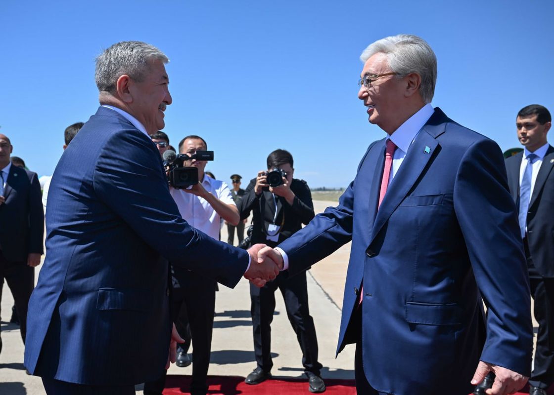 Токаев прибыл в Кыргызстан