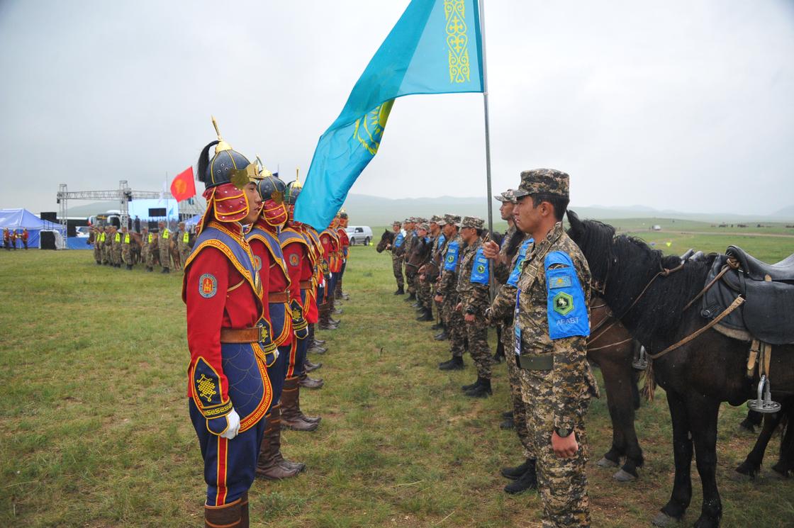 Военнослужащие Казахстана стали призерами международного конного марафона