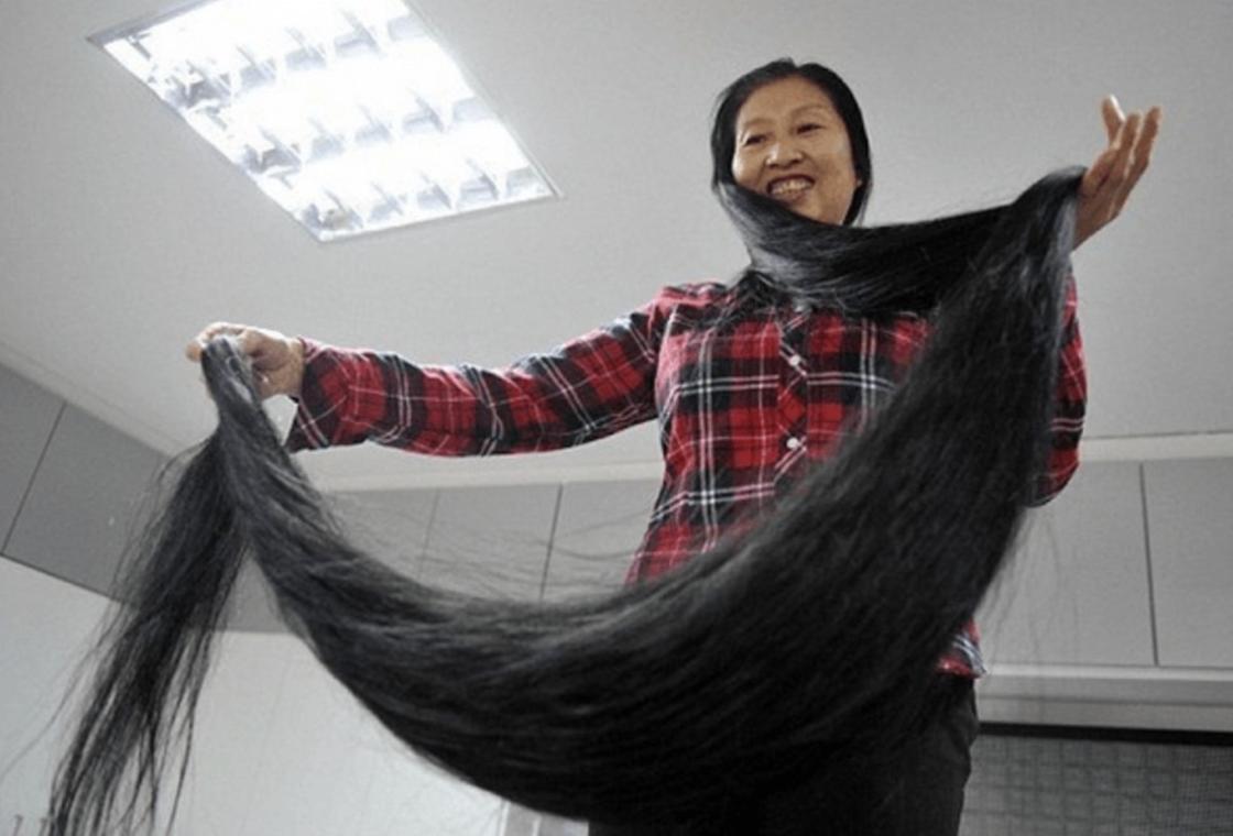 Самые длинные волосы в мире у женщин