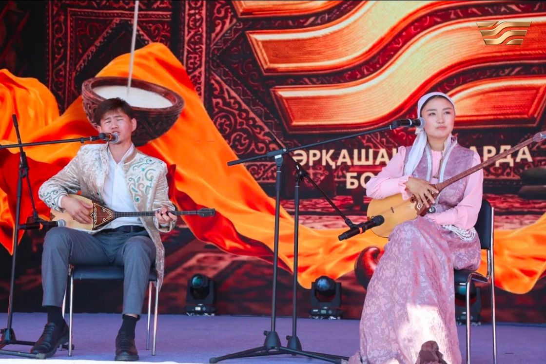 "Хабар" қазақтың иісі аңқыған думанның төрінен табылды