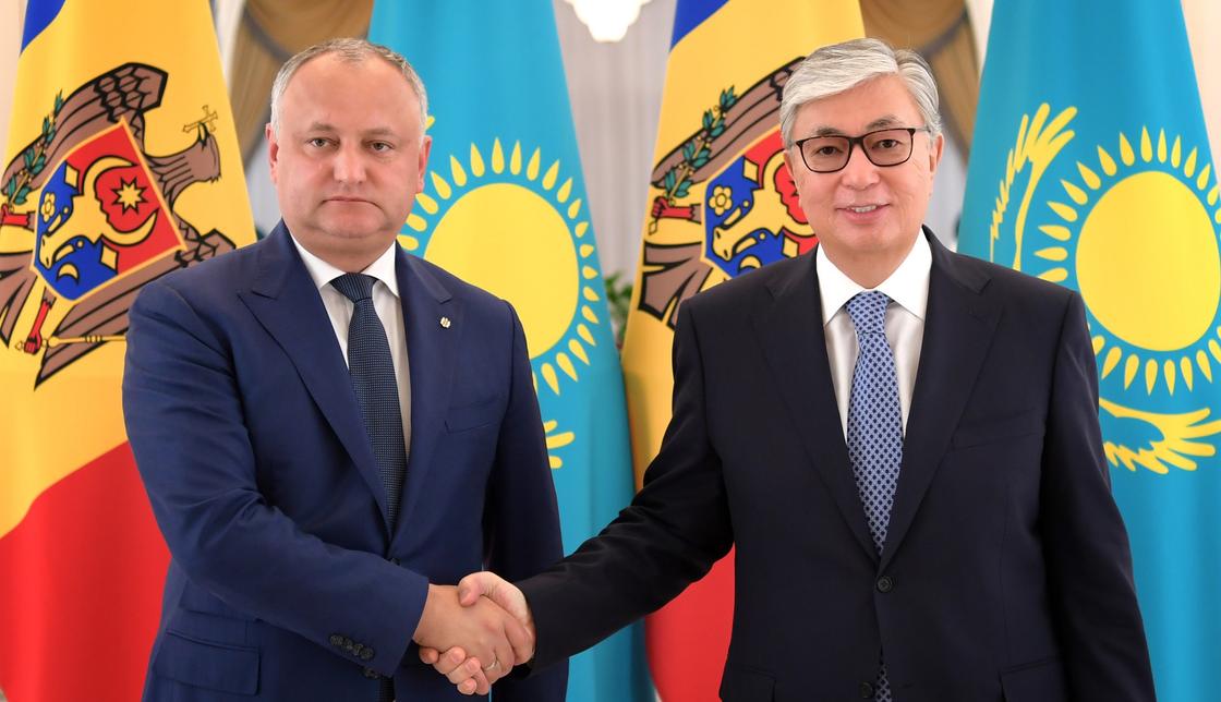Токаев встретился с президентом Молдовы Игорем Додоном