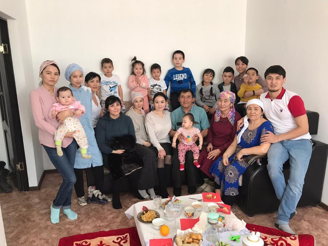 Ақтөбеде пневмониядан көз жұмған медбикеге "Құрмет" ордені берілді Ақтөбеде пневмониядан көз жұмған медбикеге "Құрмет" ордені берілді